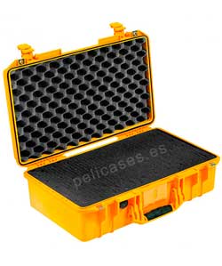 PELICAN CASE 1525 Air amarilla con espuma