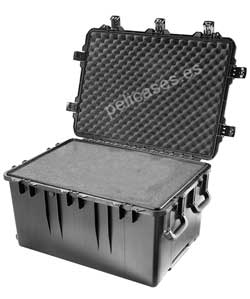 PELICAN STORM CASE 2200 negra con espuma